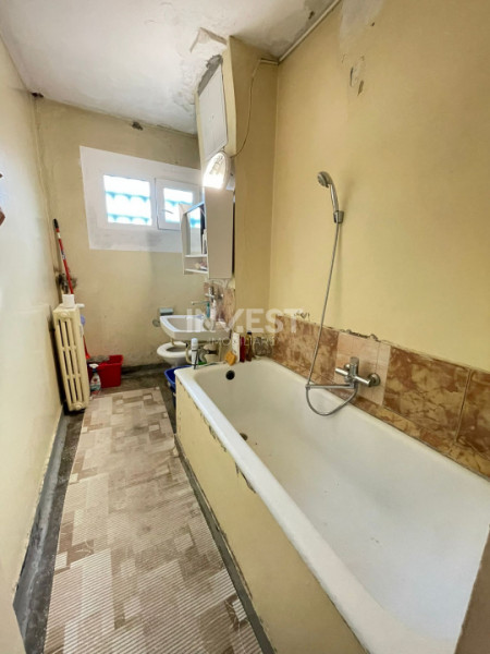 Apartament 2 camere-Podu Ros-etaj intermediar-Liceul Dimitrie Cantemir