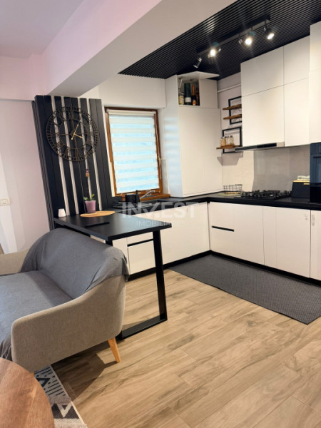 4 CAMERE 100MP, PE 2 NIVELE MOBILAT-UTILAT POPAS PACURARI