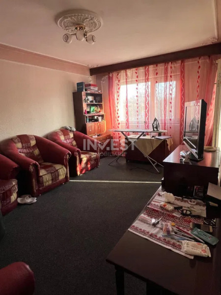 Apartament 3 Camere, 2 bai, intermediar,  75mp,  zona Nicolina 2