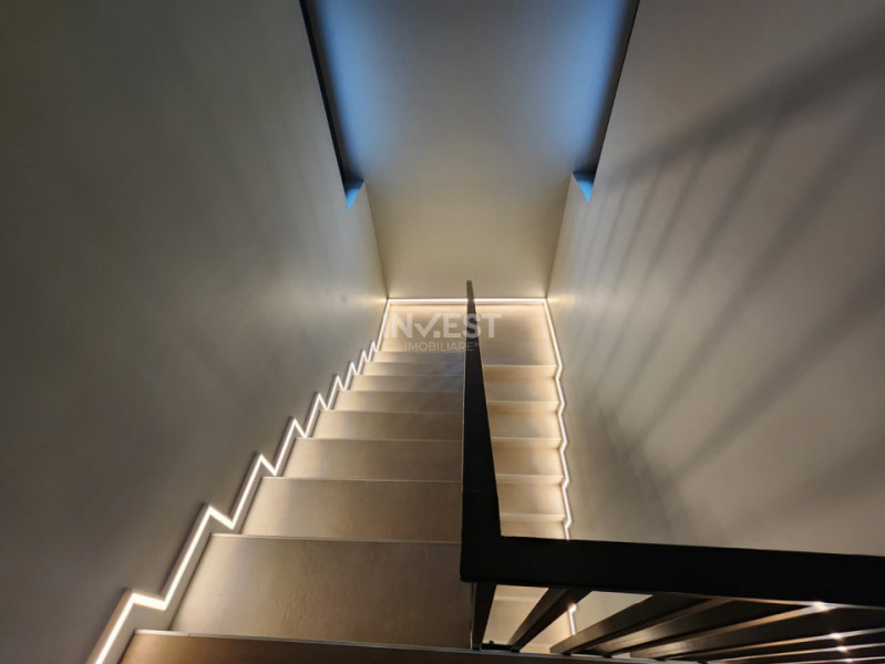 CASA INDIVIDUALA, 5 CAMERE, 3 BAI, 135 MP UTILI, 470 MP TEREN, MIROSLAVA