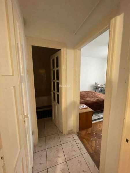 Apartament 3 camere decomandat - Podu Roș-liceul Racovita