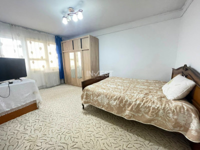 Apartament 3 camere decomandat - Podu Roș-liceul Racovita