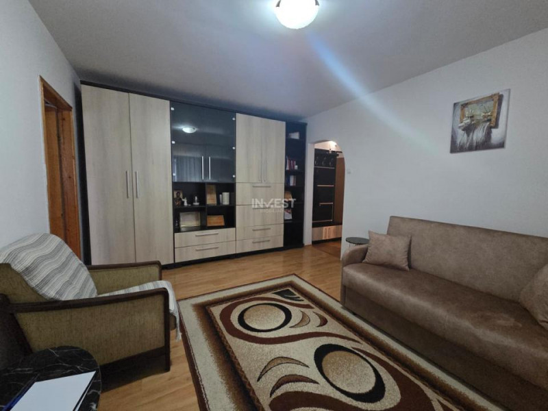 DE VANZARE-APARTAMENT 2 CAMERE-PIATA DACIA