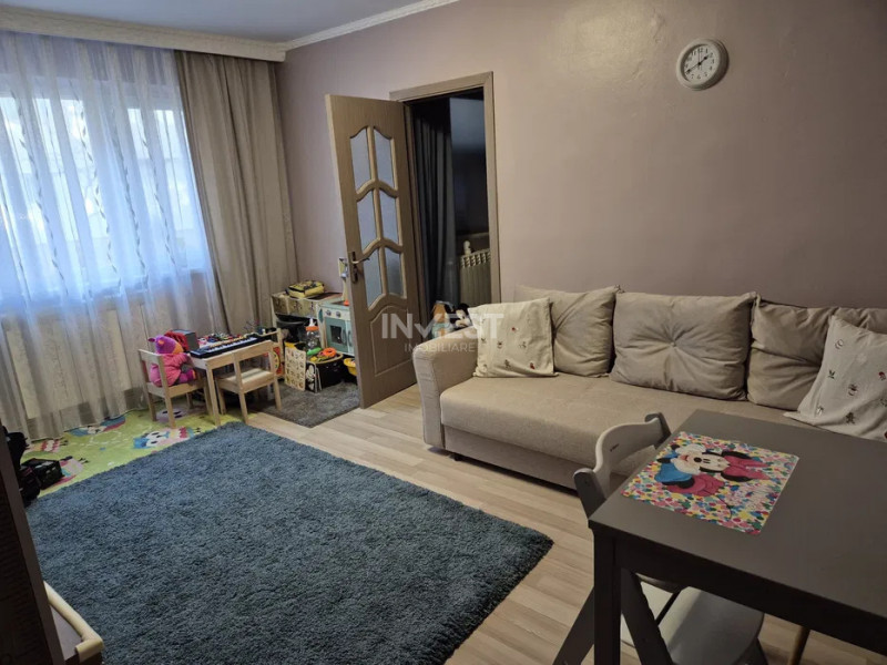 DE VANZARE-APARTAMENT 2 CAMERE-SCOALA MIRON COSTIN