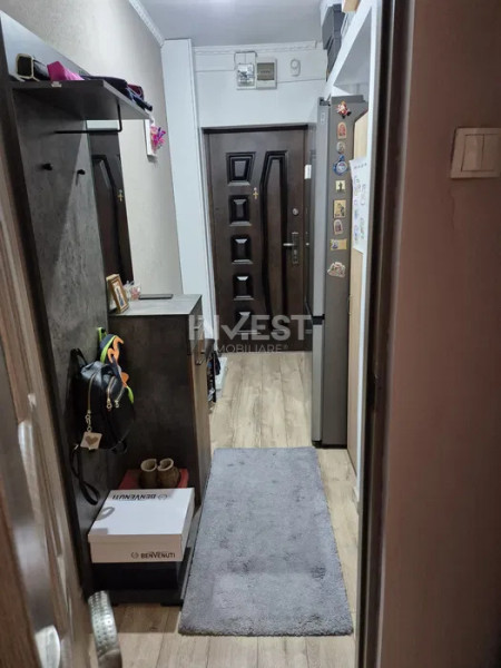 DE VANZARE-APARTAMENT 2 CAMERE-SCOALA MIRON COSTIN
