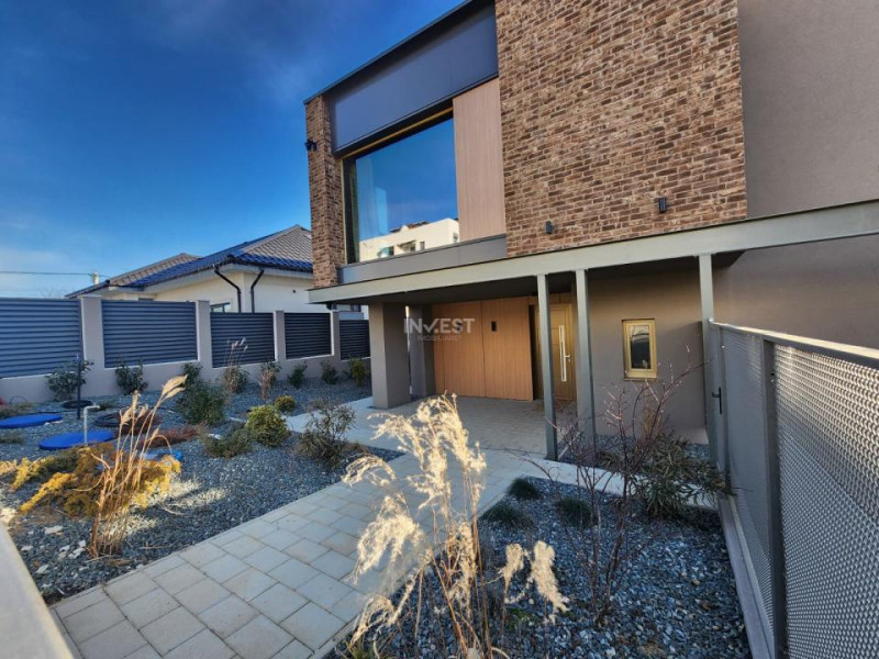 CASA EXCLUSIVISTA, 175mp utili, 5 camere, 3 bai, 