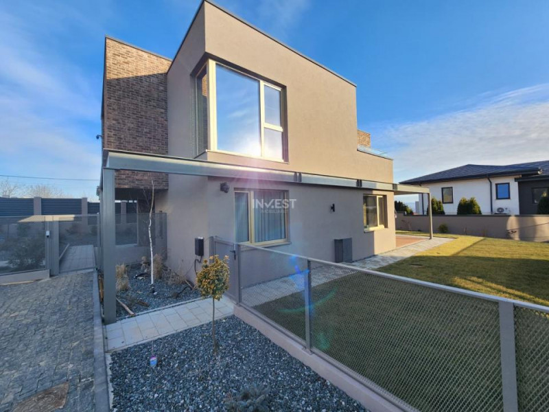 CASA EXCLUSIVISTA, 175mp utili, 5 camere, 3 bai, 