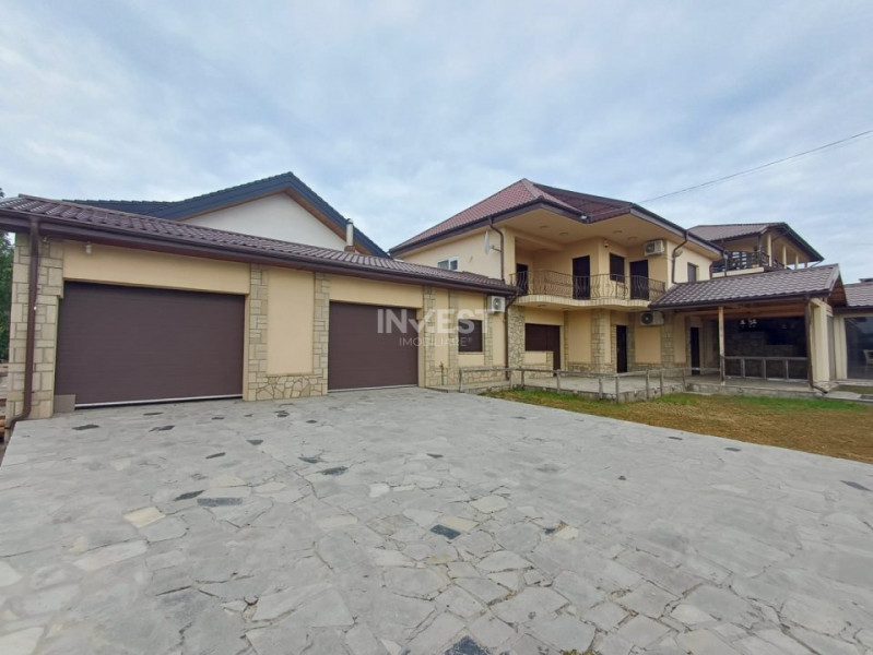 CASA PREMIUM  MIROSLAVA , 250MP UTILI, 5 CAMERE, BECI, 2 GARAJE, 1100 MP TEREN