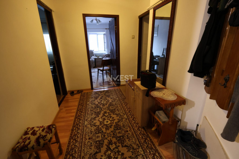 Apartament de vanzare, 4 camere, decomandat, zona Pacurari-Pizza Smile, Iasi 