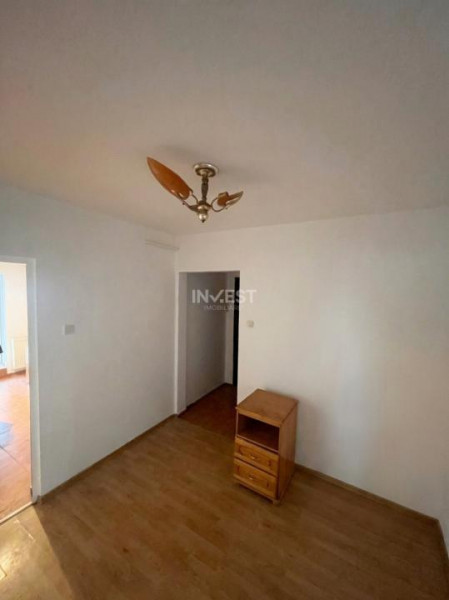 DE VANZARE-APARTAMET 3 CAMERE-DACIA