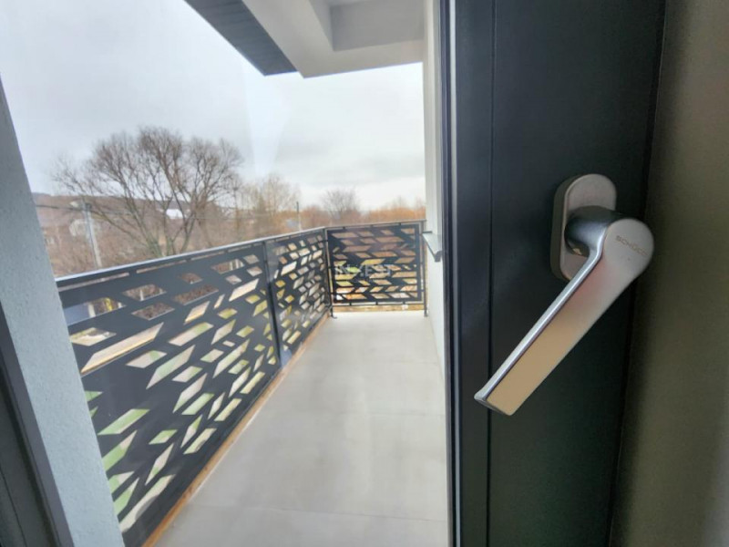 CASA 4 CAMERE , 2 BAI , 120 MP UTILI , MIROSLAVA