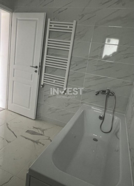 Casa individuala , 4 camere, 2 bai, 500mp de teren, MIROSLAVA