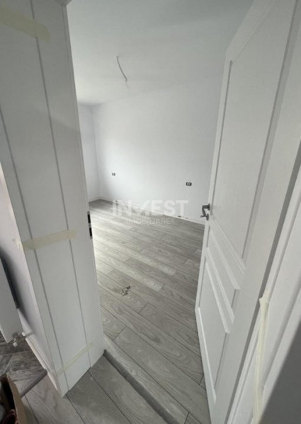 Casa individuala , 4 camere, 2 bai, 500mp de teren, MIROSLAVA