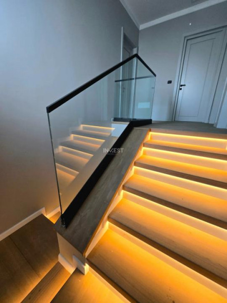 CASA CU 4 CAMERE, 2 BAI , COMPLEX PREMIUM CU ACCES PRIVAT !!! IASI