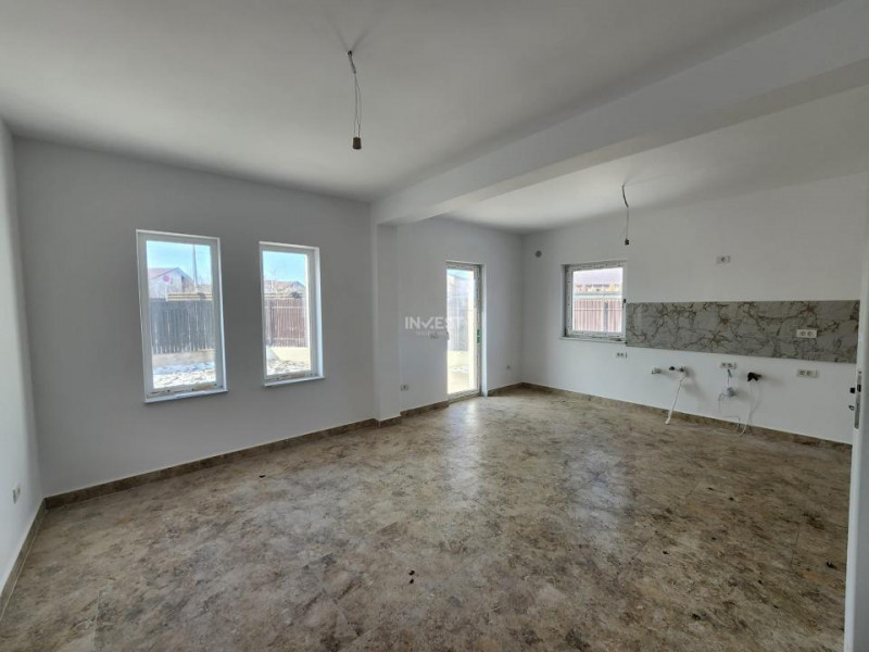 CASA INDIVIDUALA , 4 CAMERE,2 BAI, 530 MP TEREN, MIROSLAVA