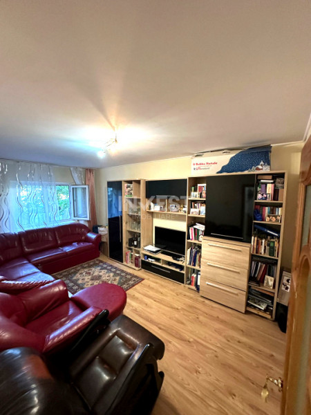 Apartament de vanzare, 3 camere, zona Canta, Iasi 