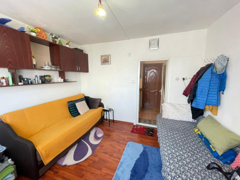 Camera camin-Piata Nicolina