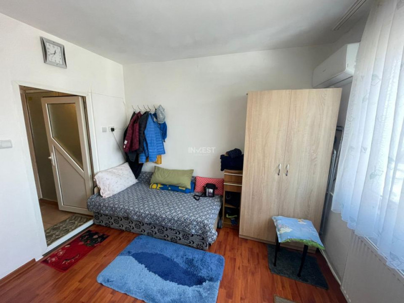 Camera camin-Piata Nicolina