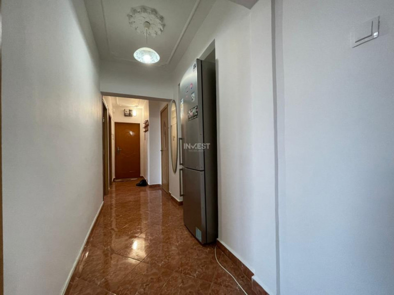 Apartament de inchiriat, 3 camere, decomandat, zona Podu Ros, Iasi