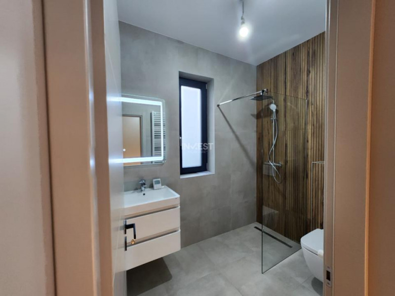 CASA 4 CAMERE , 2 BAI , 120 MP UTILI , MIROSLAVA, CLASA ENERGETICA A