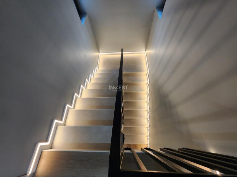 CASA 4 CAMERE , 2 BAI , 120 MP UTILI , MIROSLAVA, CLASA ENERGETICA A