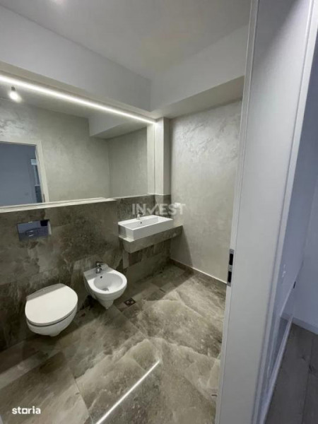 APARTAMENT CU 4 CAMERE , 2 bai , 96 mp utili , curte amenajata 55 mp, NICOLINA