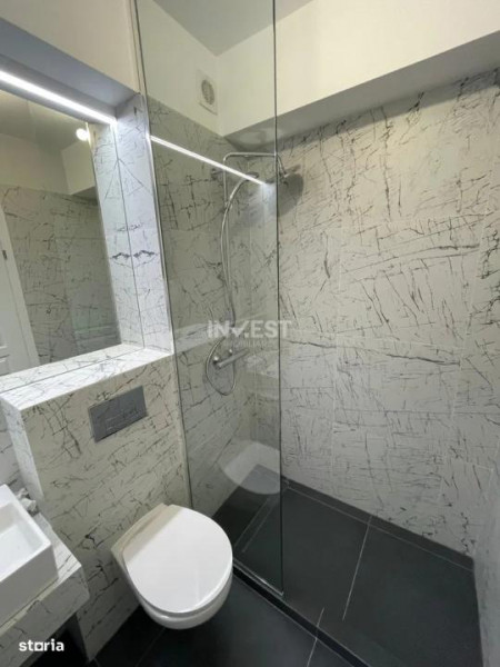 APARTAMENT CU 4 CAMERE , 2 bai , 96 mp utili , curte amenajata 55 mp, NICOLINA