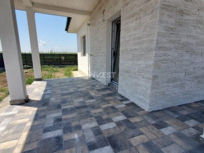 CASA INDIVIDUALA, 3 CAMERE,81 MP UTILI, 400MP TEREN, MIROSLAVA