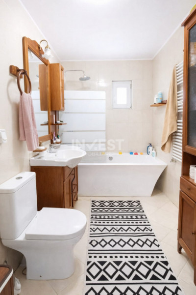  Apartament 4 Camere, 87 mp – Renovat Complet !