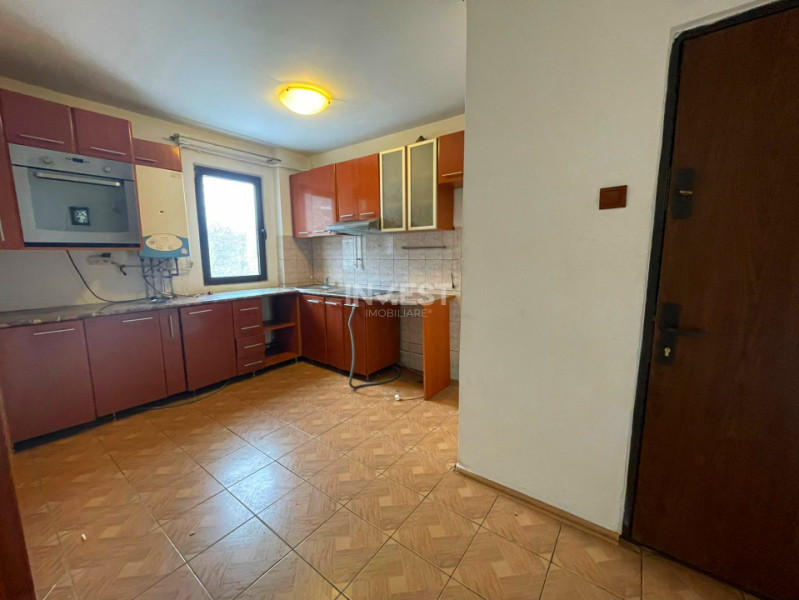 Apartament 2 camere-52 mp-Pod de Piatra-etaj intermediar