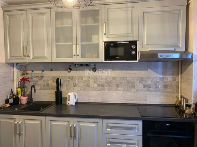 APARTAMENT-3 CAMERE-DECOMANDAT-MIRCEA CEL BATRAN