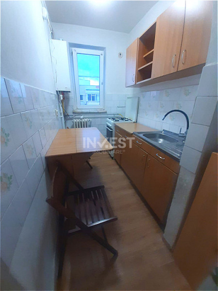 Apartament 2 camere-Podu Ros-Liceul Emil Racovita
