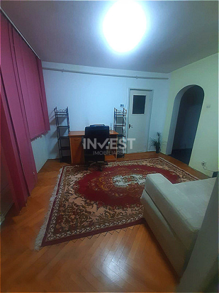 Apartament 2 camere-Podu Ros-Liceul Emil Racovita