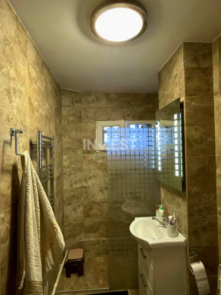 Apartament 2 camere-Podu ros-etaj intermediar-fara risc seismic