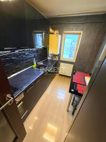 Apartament 2 camere-Podu ros-etaj intermediar-fara risc seismic