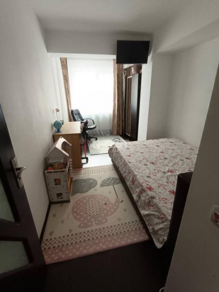 APARTAMENT 2 CAMERE DECOMANDAT , ETAJUL 1,  52 MP, CAPAT CUG