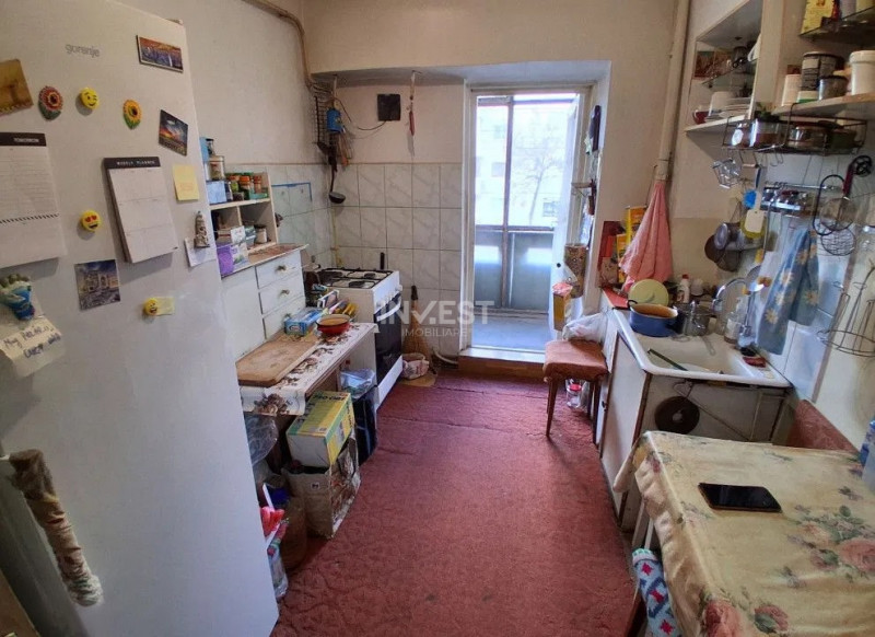 Apartament de vanzare 3 camere, 79 mp, etaj 1, zona Canta, Iasi