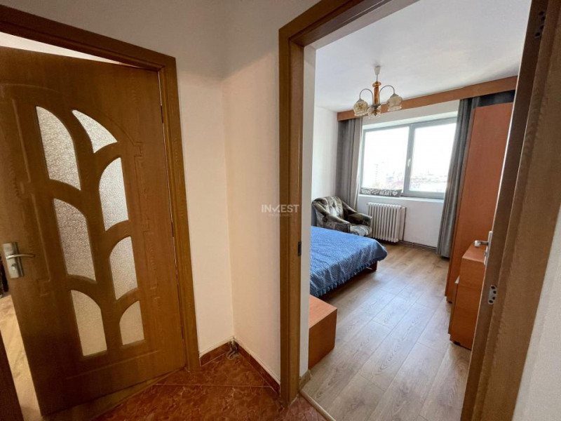 Apartament de inchiriat, 3 camere, decomandat, zona Podu Ros, Iasi