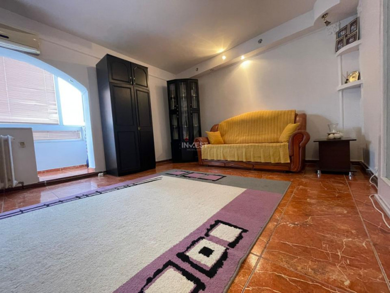 Apartament de vanzare, 2 camere decomandat, zona Moara de Foc, Iasi
