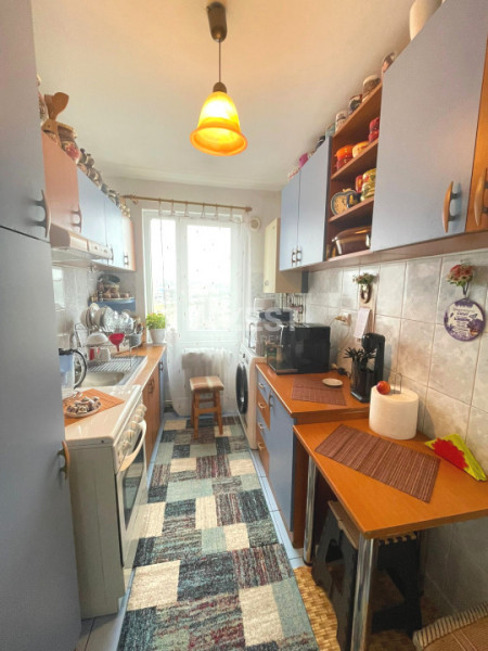 Apartament 2 camere decomandat-Podu Ros-bloc fara risc