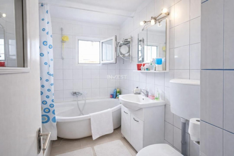 Apartament 3 camere spațios, 70 mp, 2 băi, balcon și pod – Zona Frumoasa