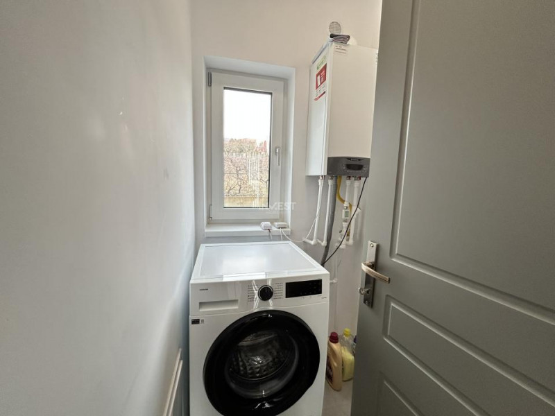 Casa individuala, 5 camere, 3 bai, utilata. Zona Bucium- Plopii Fara Sot, IASI