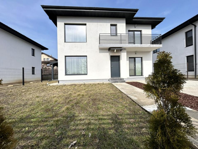 Casa individuala, 5 camere, 3 bai, utilata. Zona Bucium- Plopii Fara Sot, IASI