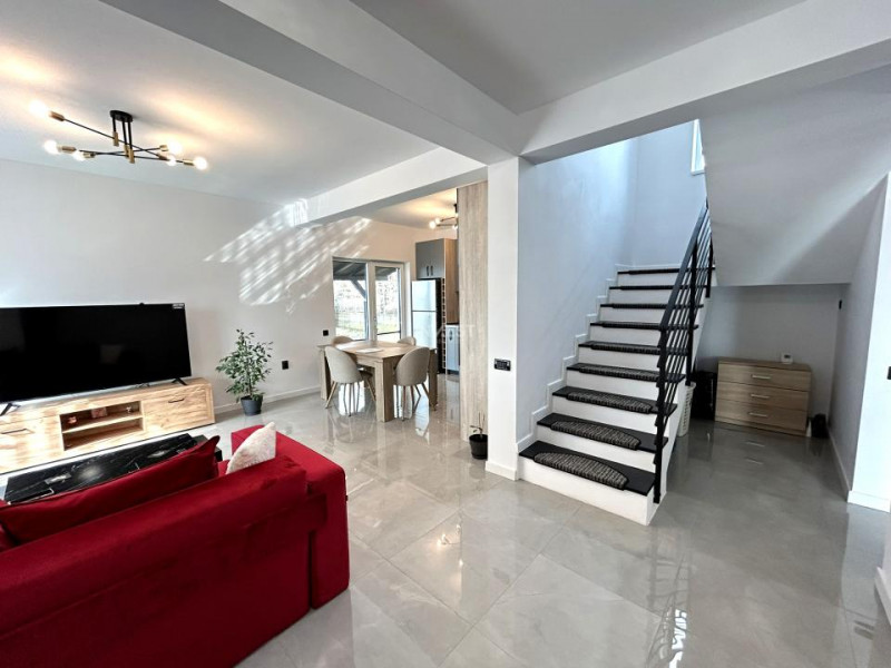 Casa individuala, 5 camere, 3 bai, utilata. Zona Bucium- Plopii Fara Sot, IASI