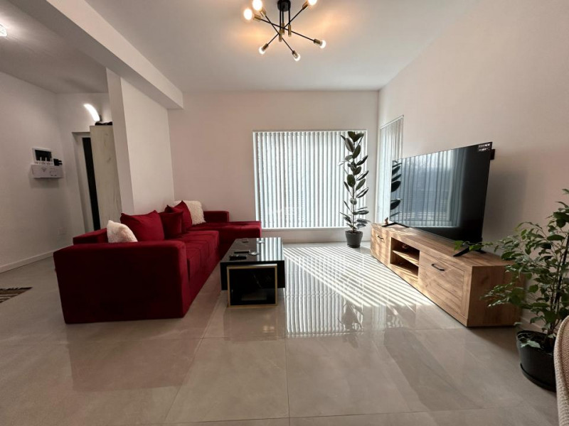 Casa individuala, 5 camere, 3 bai, utilata. Zona Bucium- Plopii Fara Sot, IASI