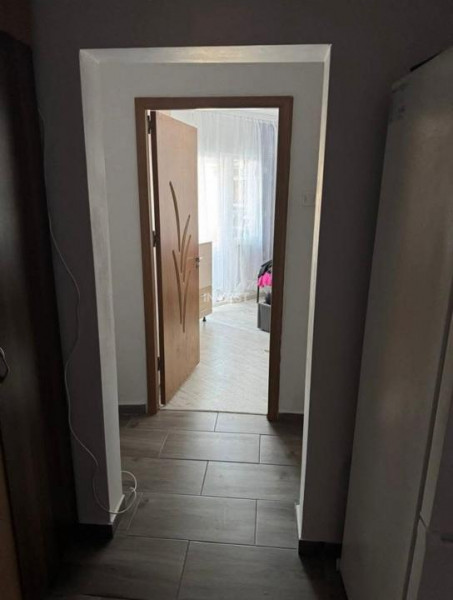 De vanzare, 2 camere, decomandat, zona Canta, Iasi