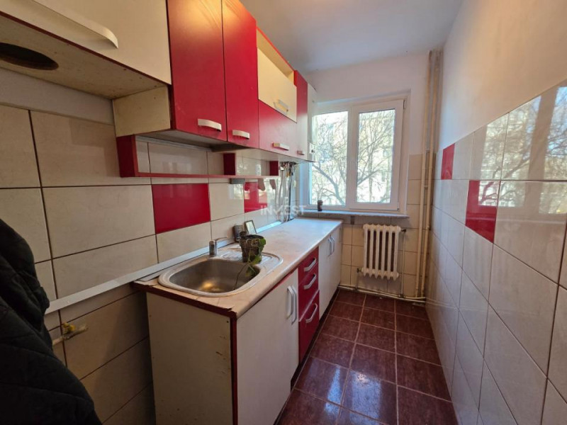 APARTAMENT 3 CAMERE-ETAJ 1-ZONA MIRCEA CEL BATRAN