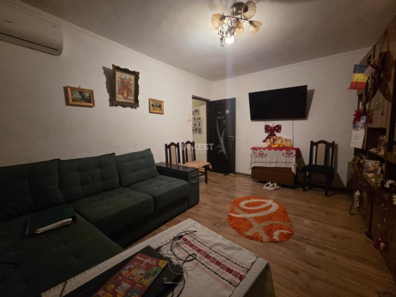 Vanzare-Apartament 3 camere-etajul 2-Alexandru cel Bun