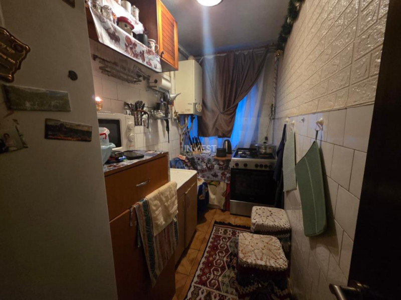 Vanzare-Apartament 3 camere-etajul 2-Alexandru cel Bun