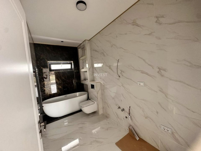 CASA INDIVIDUALA, 4 CAMERE, 2 BAI , 540 mp teren, MIROSLAVA-VALEA URSULUI